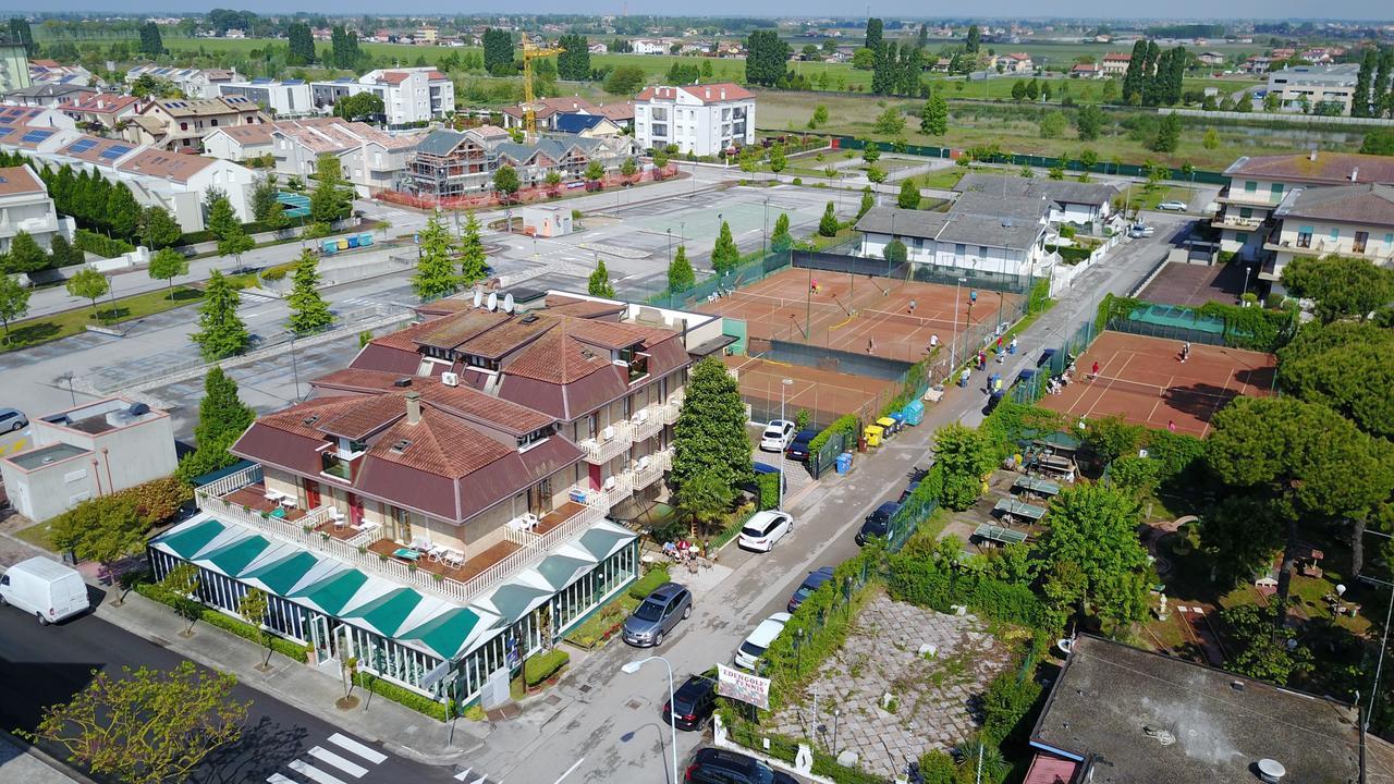 Hotel Rado Lido di Jesolo Exterior foto