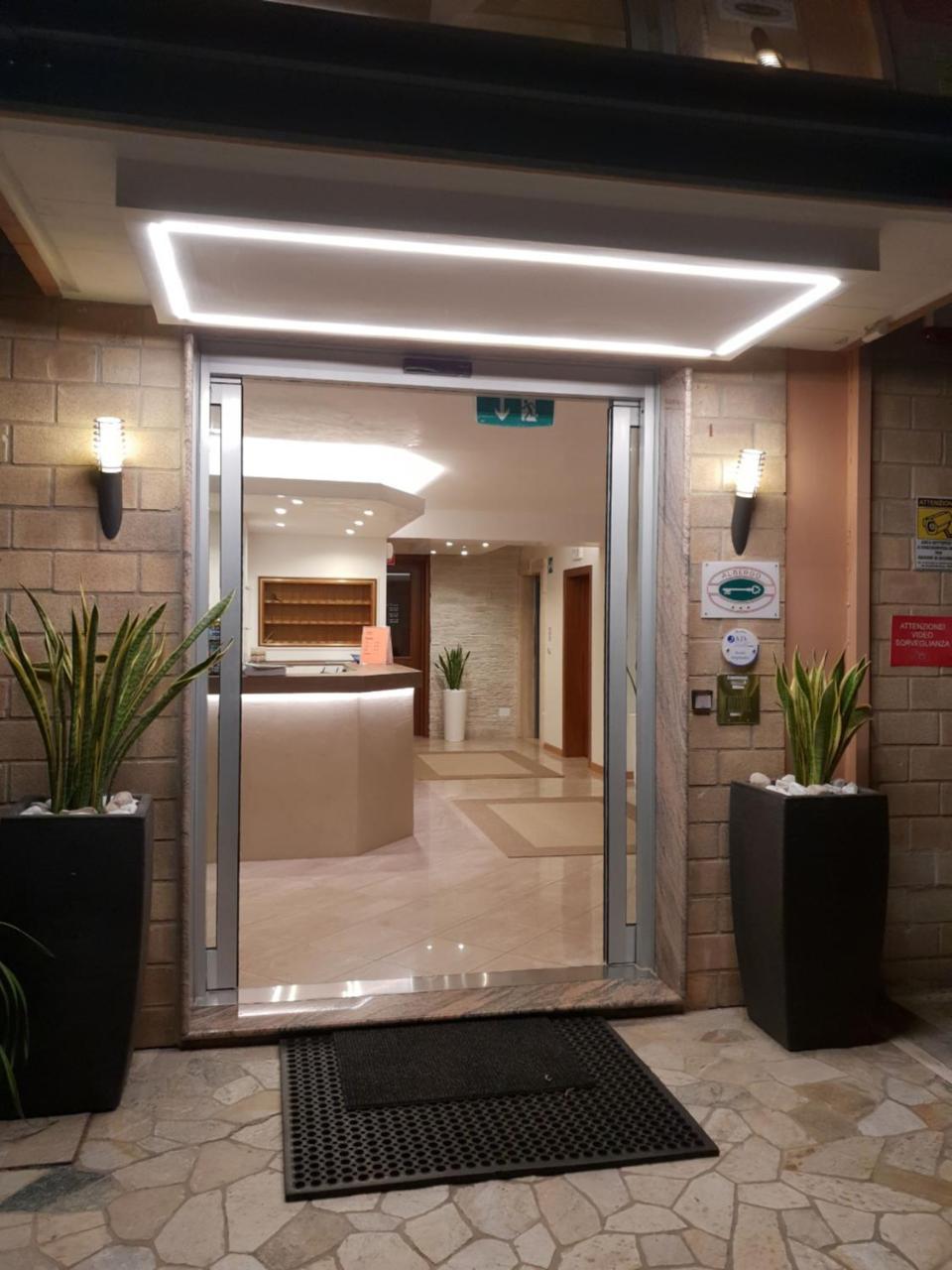 Hotel Rado Lido di Jesolo Exterior foto